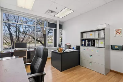 800 E Woodfield Road #117, Schaumburg, IL 60173 - Photo 6