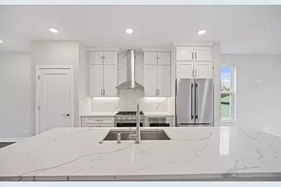 186 Lilah Court, Des Plaines, IL 60016 - Photo 6