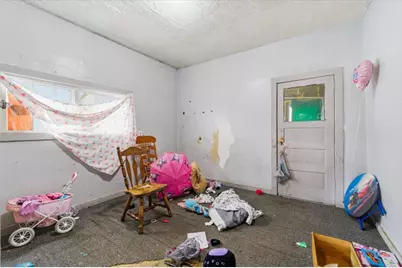 523 N Highland Avenue, Aurora, IL 60506 - Photo 14