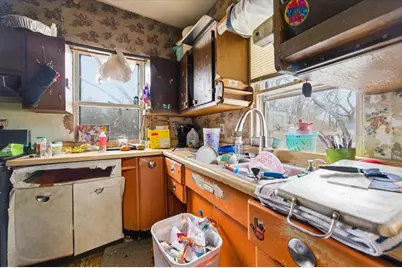 523 N Highland Avenue, Aurora, IL 60506 - Photo 12