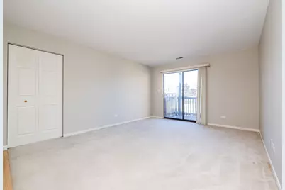 1440 Stonebridge Circle #J7, Wheaton, IL 60189 - Photo 4