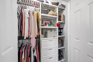 2448 Emily Ln, Elgin, IL 60124 - Photo 18