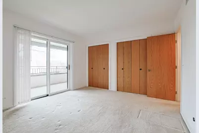 200 Red Top Drive #302, Libertyville, IL 60048 - Photo 22