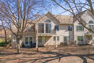 30W002 Willow Ct, Warrenville, IL 60555 - Photo 8