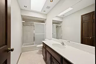 2S534 Danbury Dr, Glen Ellyn, IL 60137 - Photo 20