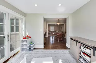 527 E Mayfair Rd, Arlington Heights, IL 60005 - Photo 14