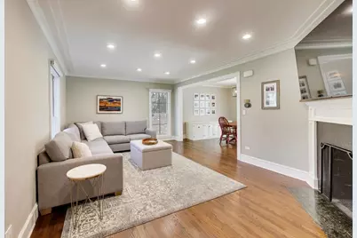 527 E Mayfair Road, Arlington Heights, IL 60005 - Photo 4