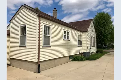 454 E Lincoln Street, Princeton, IL 61356 - Photo 2