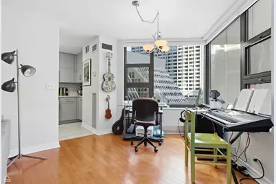 401 E Ontario Street #710, Chicago, IL 60611 - Photo 6
