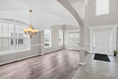 151 Charleston Lane W, Gilberts, IL 60136 - Photo 8