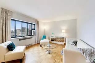 5040 N Marine Dr, Chicago, IL 60640 - Photo 12