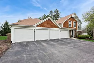 1675 Grosvenor Cir, Wheaton, IL 60189 - Photo 20