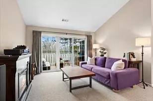 1675 Grosvenor Cir, Wheaton, IL 60189 - Photo 4