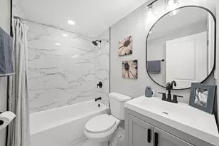 819 E 98th Pl, Chicago, IL 60628 - Photo 22