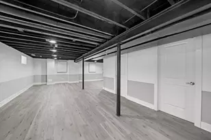 819 E 98th Pl, Chicago, IL 60628 - Photo 50