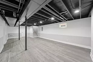 819 E 98th Pl, Chicago, IL 60628 - Photo 48