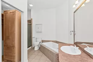 3806 Ashley Ct, Rolling Meadows, IL 60008 - Photo 12