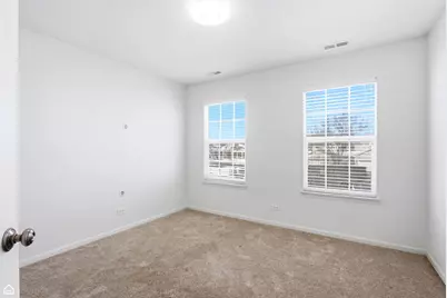 487 W Hamlin Lane, Round Lake, IL 60073 - Photo 12