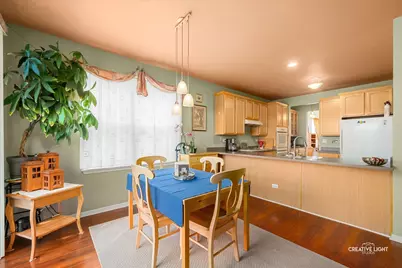 577 Cardinal Avenue, Oswego, IL 60543 - Photo 8