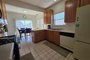 906 Cynthia Ln, Lake in the Hills, IL 60156 - Photo 18