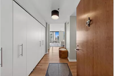 600 N Kingsbury Street #1809, Chicago, IL 60654 - Photo 2