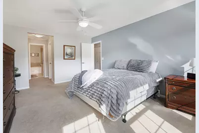 27W711 N Meadowview Drive, Winfield, IL 60190 - Photo 10