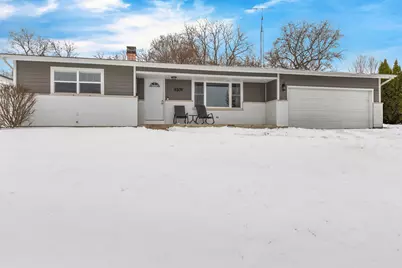 4509 Ashley Drive, McHenry, IL 60050 - Photo 2