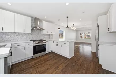 7851 Suburban Lane, Bridgeview, IL 60455 - Photo 12