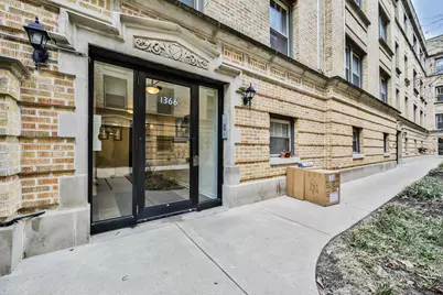 1366 W Greenleaf Avenue #3S, Chicago, IL 60626 - Photo 2