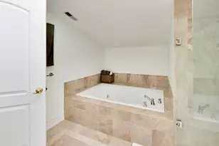 1414 Canterbury Ln, Glenview, IL 60025 - Photo 24