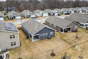 243 Durham St, North Aurora, IL 60542 - Photo 32