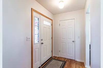 1577 Pinetree Drive, Gurnee, IL 60031 - Photo 4