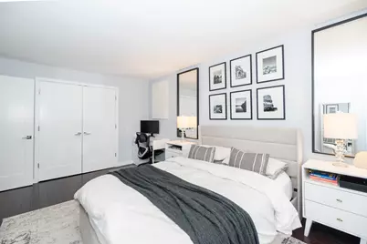 1030 N State Street #8J, Chicago, IL 60610 - Photo 12