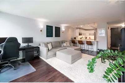1030 N State Street #8J, Chicago, IL 60610 - Photo 10