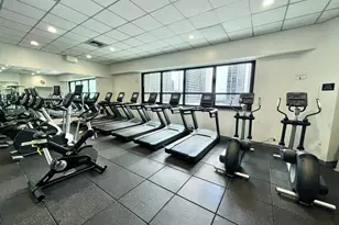 1030 N State St, Chicago, IL 60610 - Photo 18