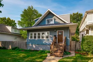 803 S Maple Ave, Oak Park, IL 60304 - Photo 2