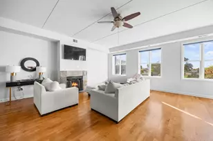 2622 W Diversey Ave, Chicago, IL 60647 - Photo 2