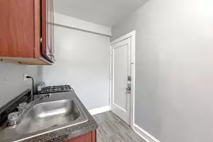 4606 N Beacon St, Chicago, IL 60640 - Photo 4