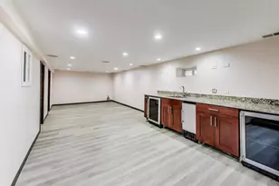 6544 N Albany Ave, Chicago, IL 60645 - Photo 16