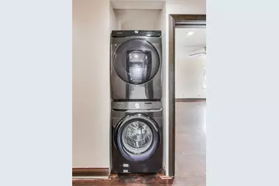 6544 N Albany Avenue, Chicago, IL 60645 - Photo 10