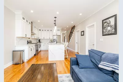 5739 W Grover Street, Chicago, IL 60630 - Photo 12