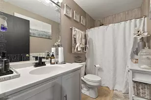 3422 W 12th Pl, Chicago, IL 60623 - Photo 14