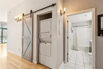 340 W Superior Street #1102, Chicago, IL 60654 - Photo 18