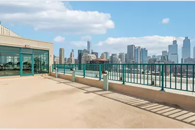 340 W Superior Street #1102, Chicago, IL 60654 - Photo 24
