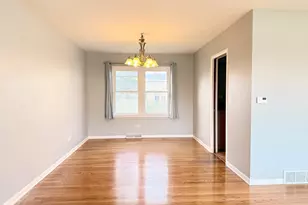 724 Burning Tree Ln, Naperville, IL 60563 - Photo 4