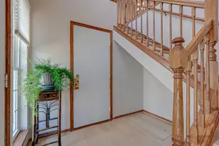 632 Grosse Pointe Cir, Vernon Hills, IL 60061 - Photo 4