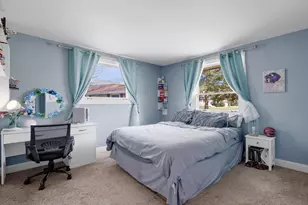 350 Shawnee Dr, Carol Stream, IL 60188 - Photo 18