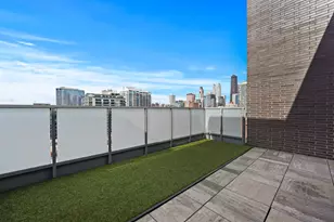 360 W Erie St, Chicago, IL 60654 - Photo 28
