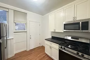 1157 W Lunt Ave, Chicago, IL 60626 - Photo 4