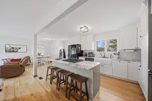 702 Highcrest Rd, Dixon, IL 61021 - Photo 16